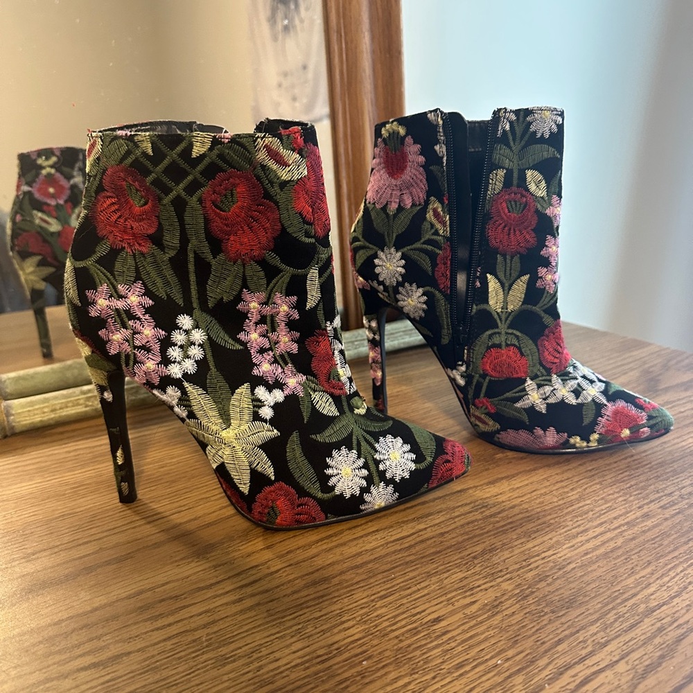 JustFab Black and Red Heeled Boots with Floral Design